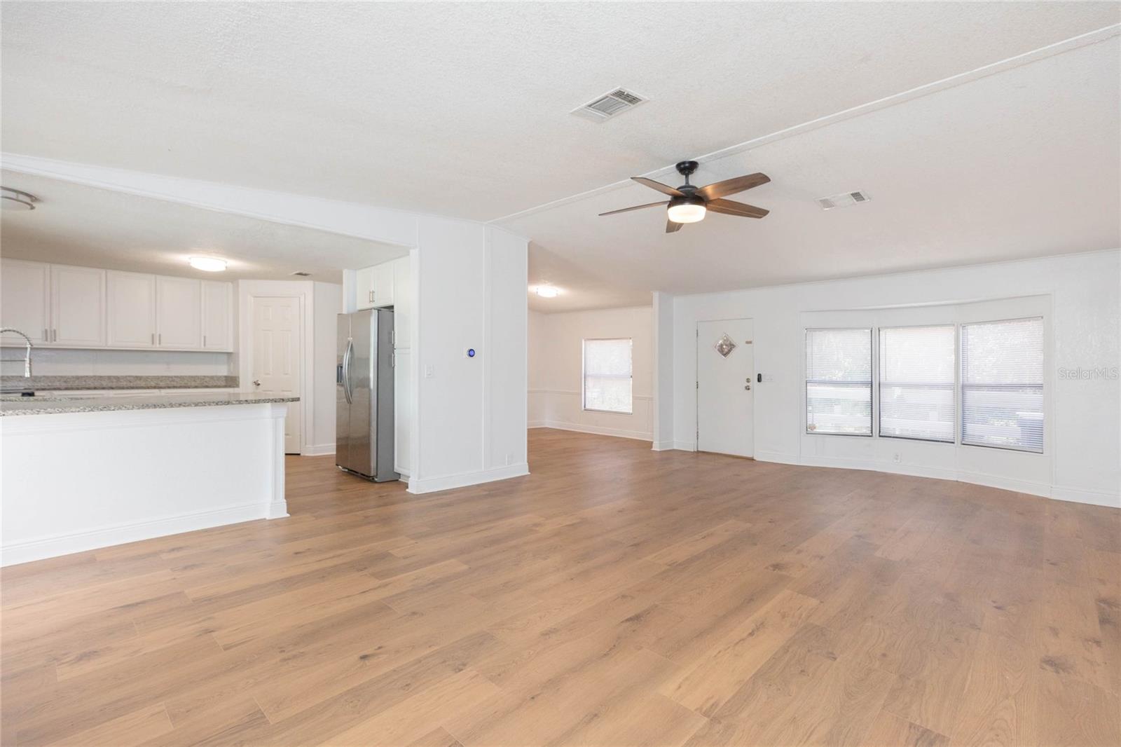 2250 NICHOLS RD — photo 8