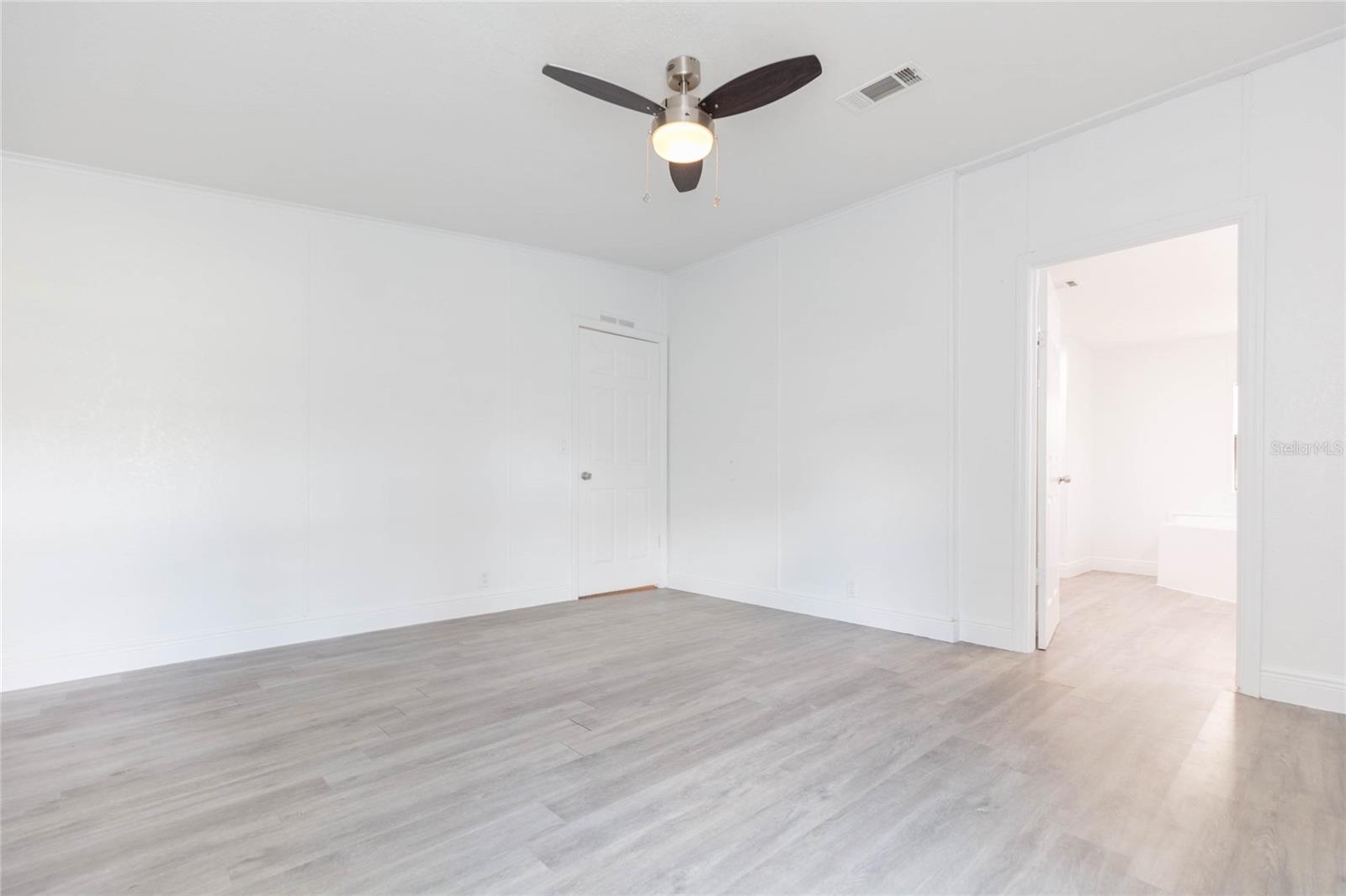2250 NICHOLS RD — photo 30