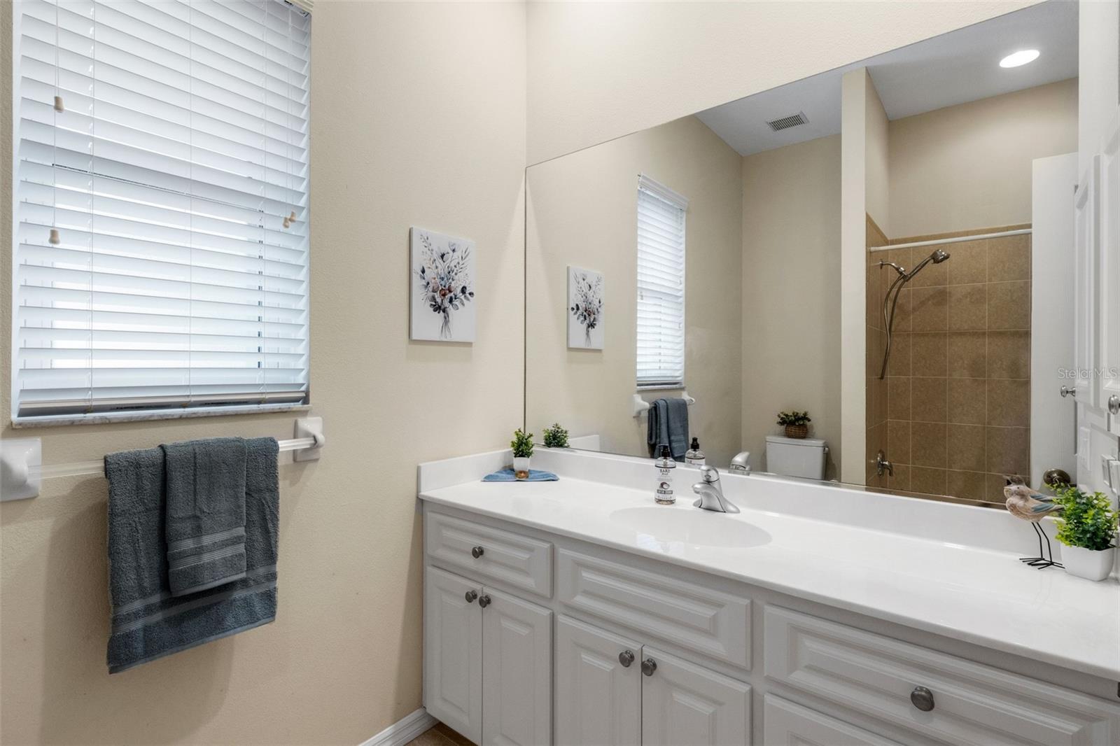 716 SILK OAK DR — photo 41