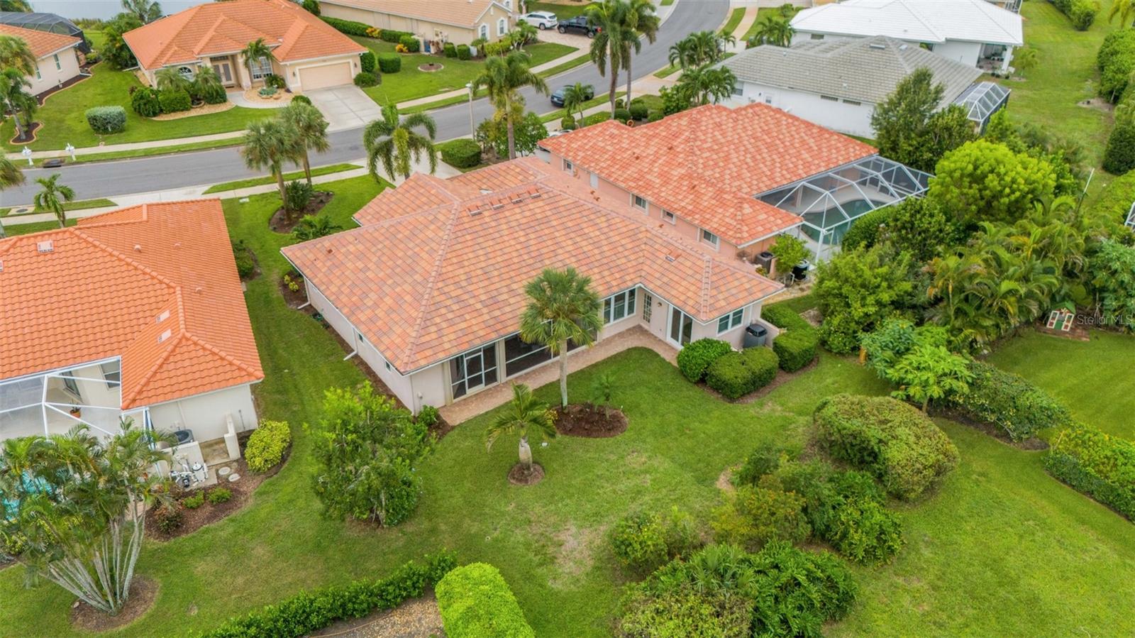 716 SILK OAK DR — photo 63