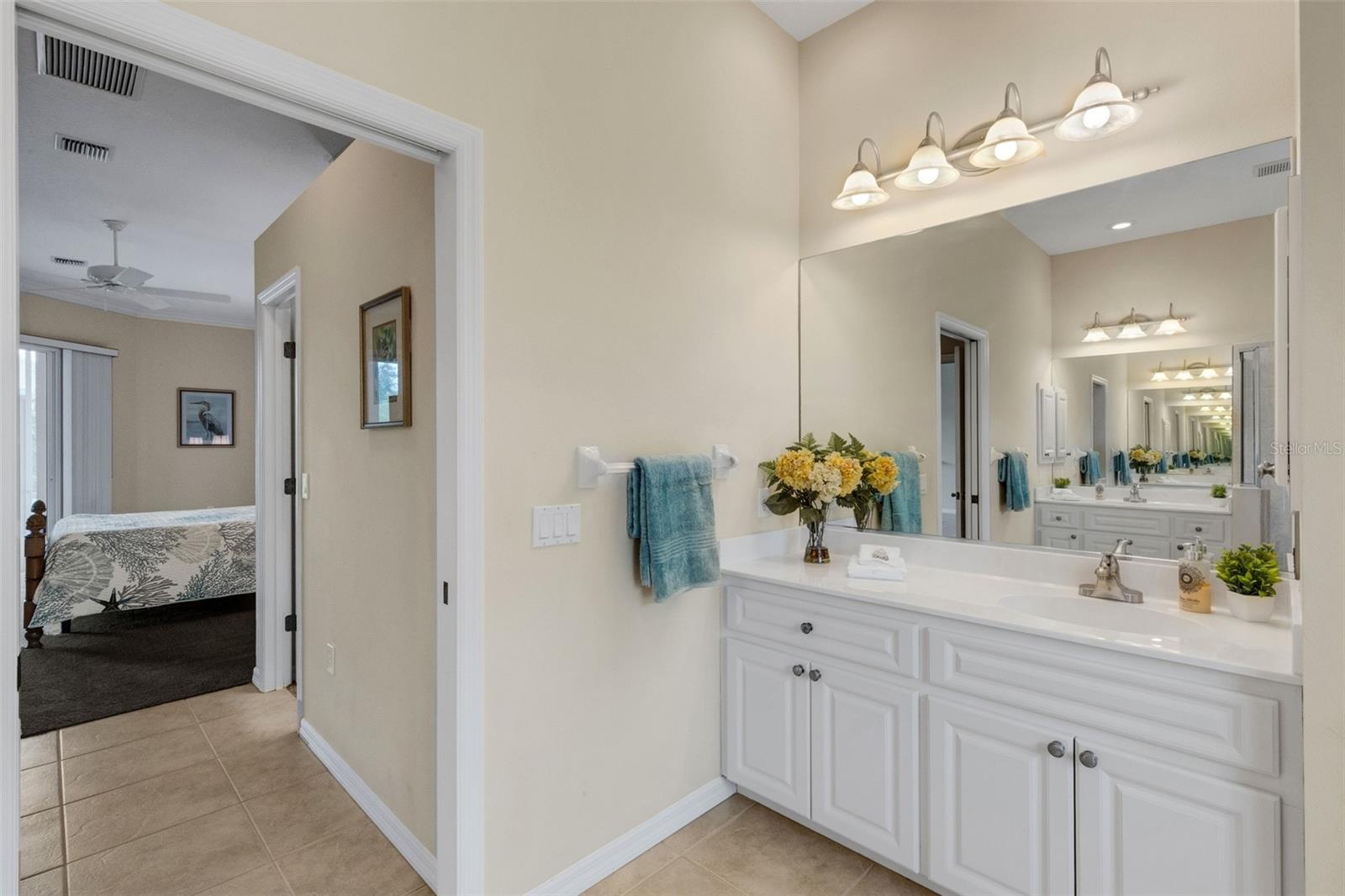 716 SILK OAK DR — photo 36