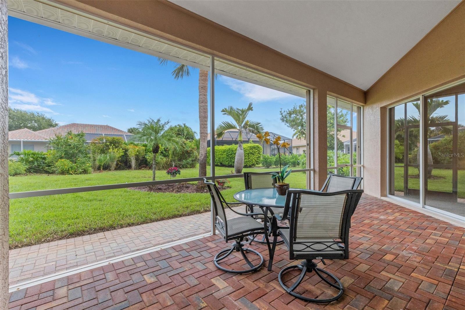 716 SILK OAK DR — photo 27