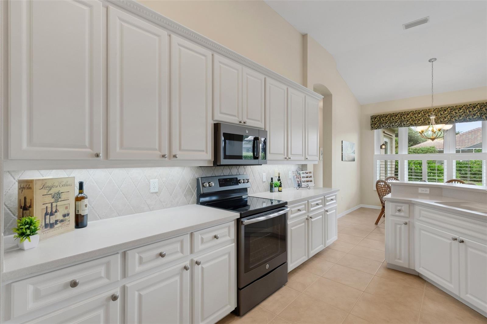716 SILK OAK DR — photo 19