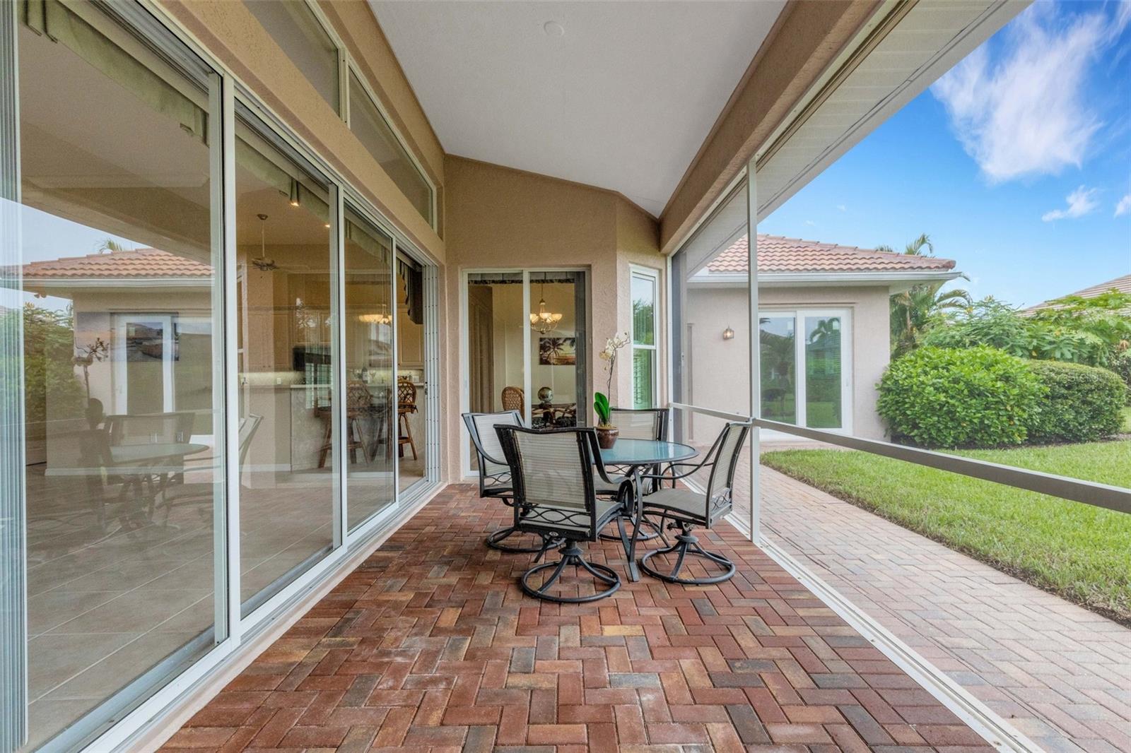 716 SILK OAK DR — photo 28