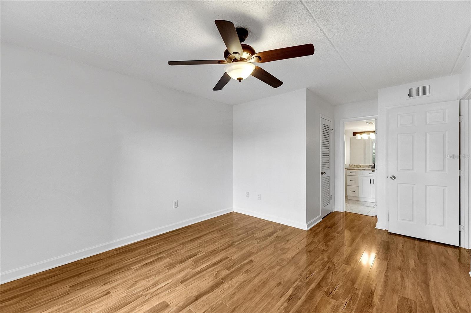 5304 W KENNEDY BLVD #106 — photo 19