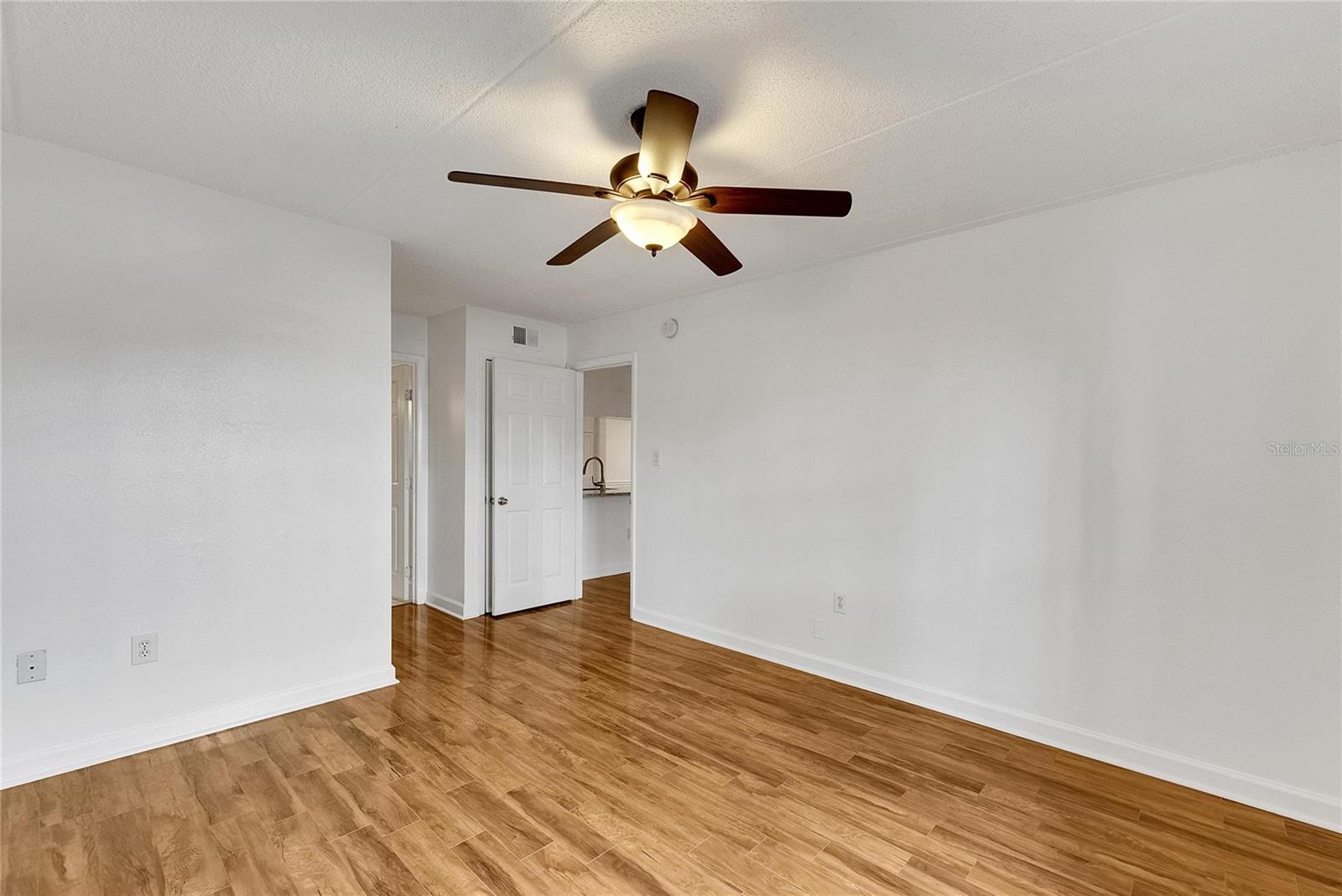 5304 W KENNEDY BLVD #106 — photo 18