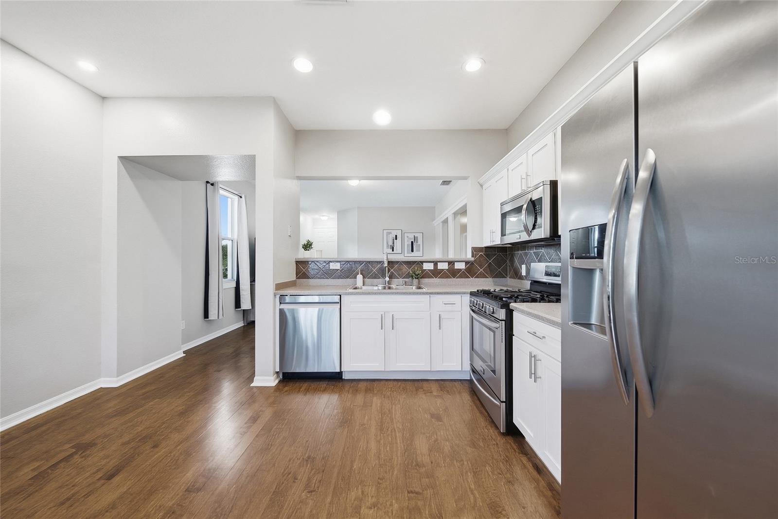 2306 SPRING HOLLOW LOOP — photo 5