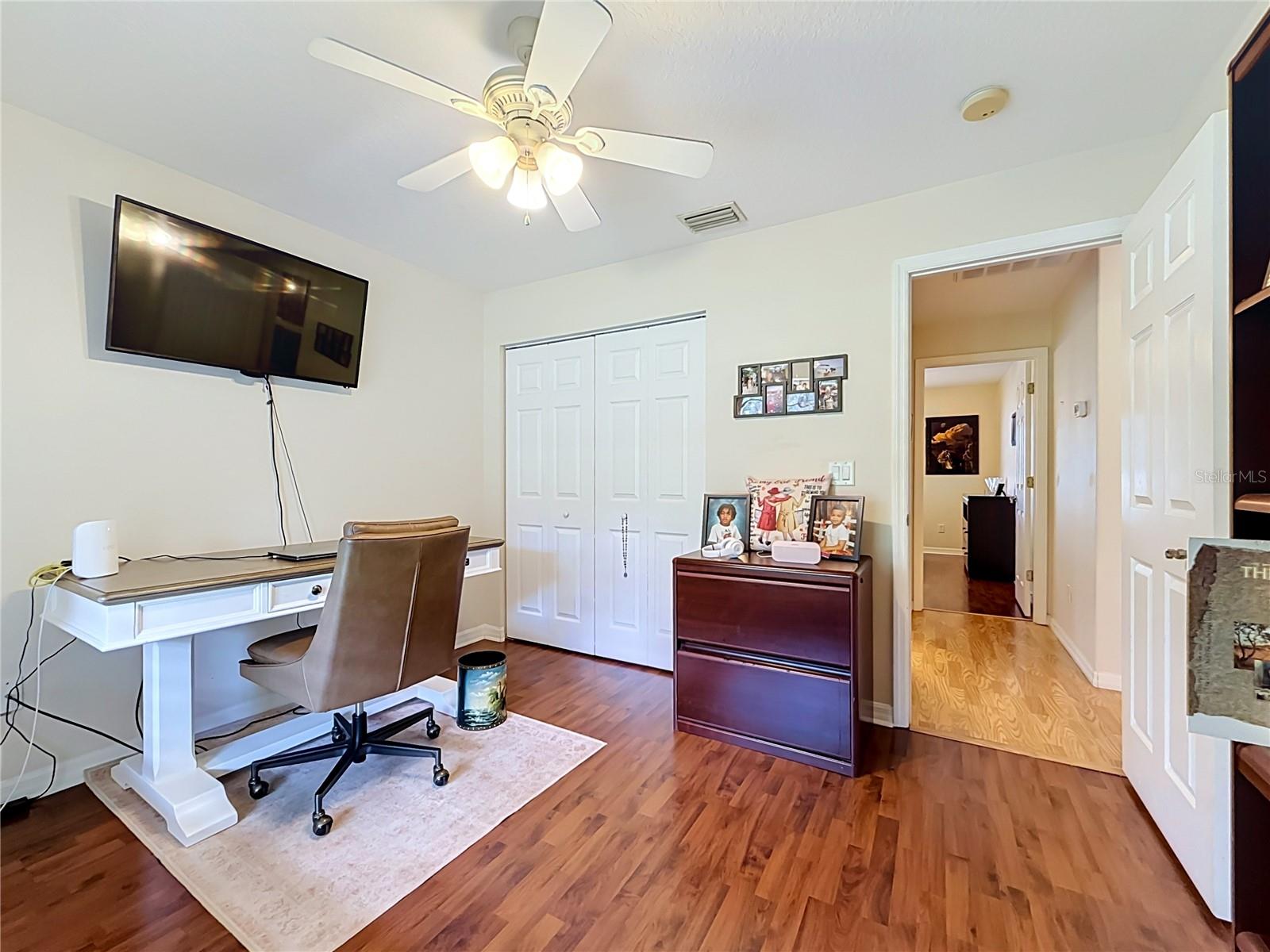18815 CARR DR — photo 28