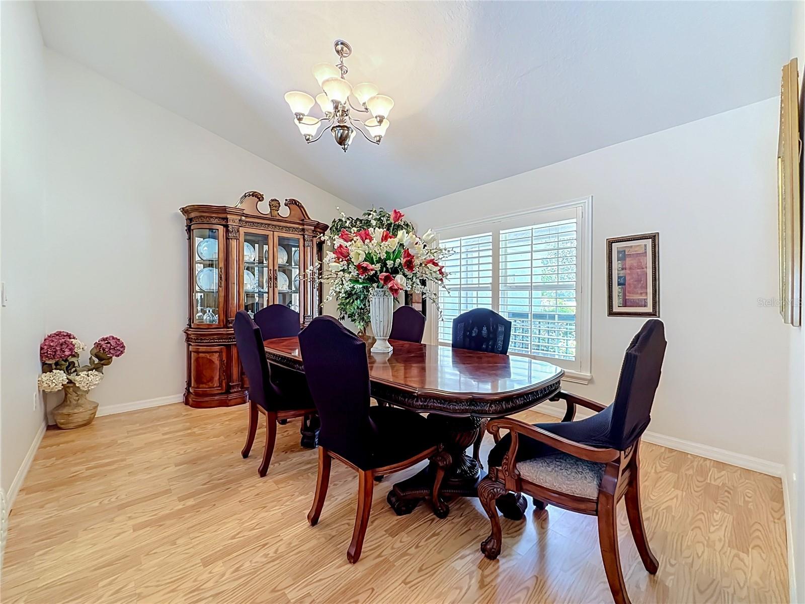 18815 CARR DR — photo 6