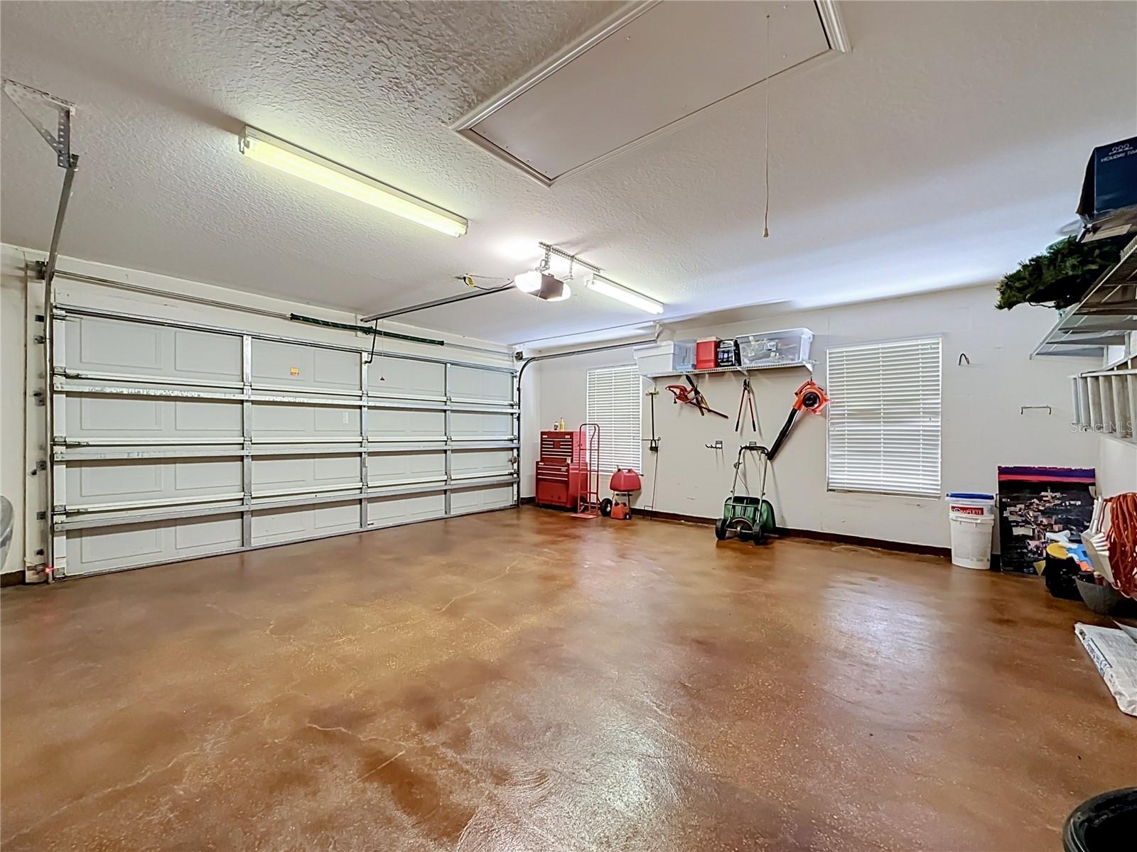 18815 CARR DR — photo 36