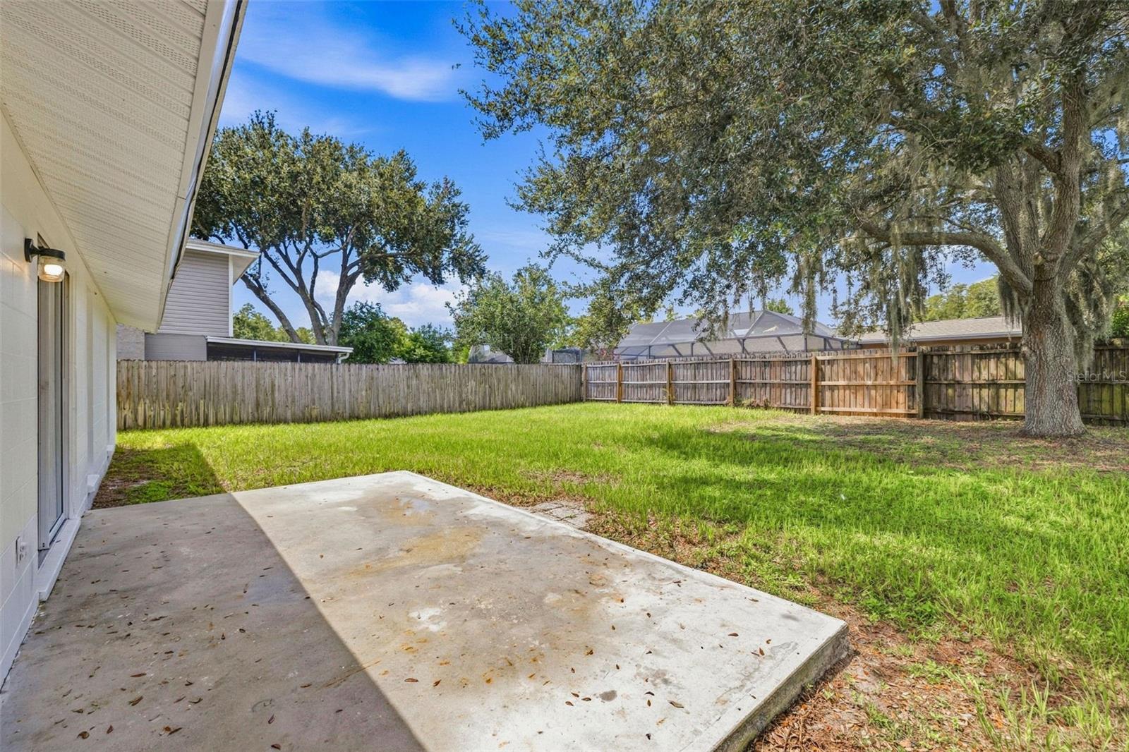 16506 FORESTLAKE DR — photo 26