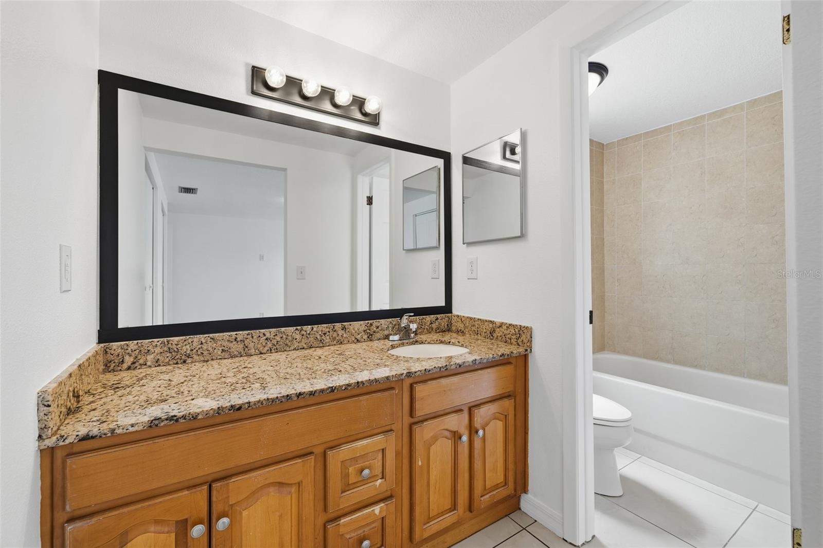 16506 FORESTLAKE DR — photo 18