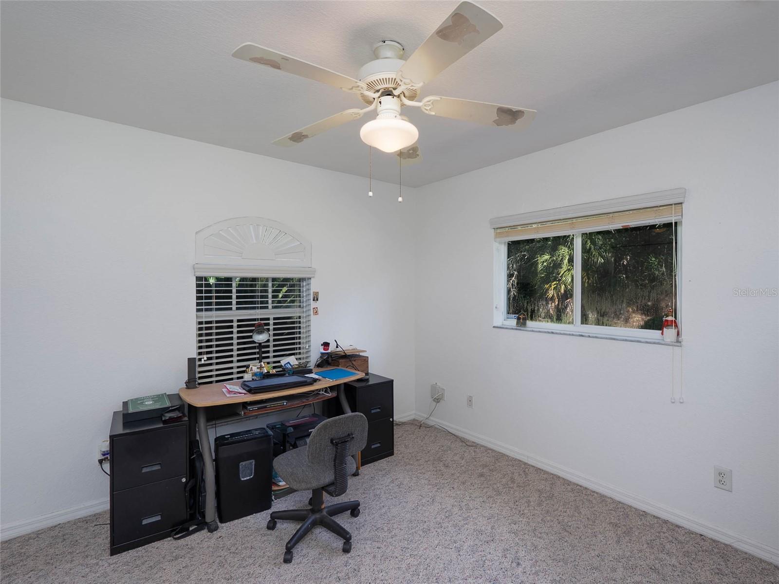 5586 GALAMBOS ST — photo 23