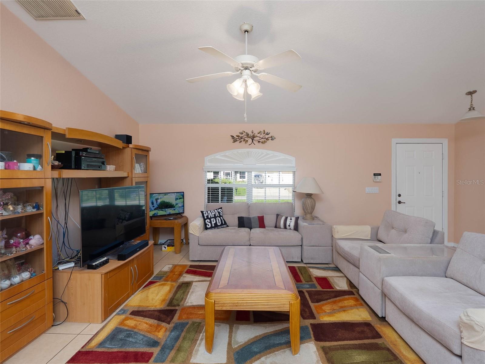 5586 GALAMBOS ST — photo 7