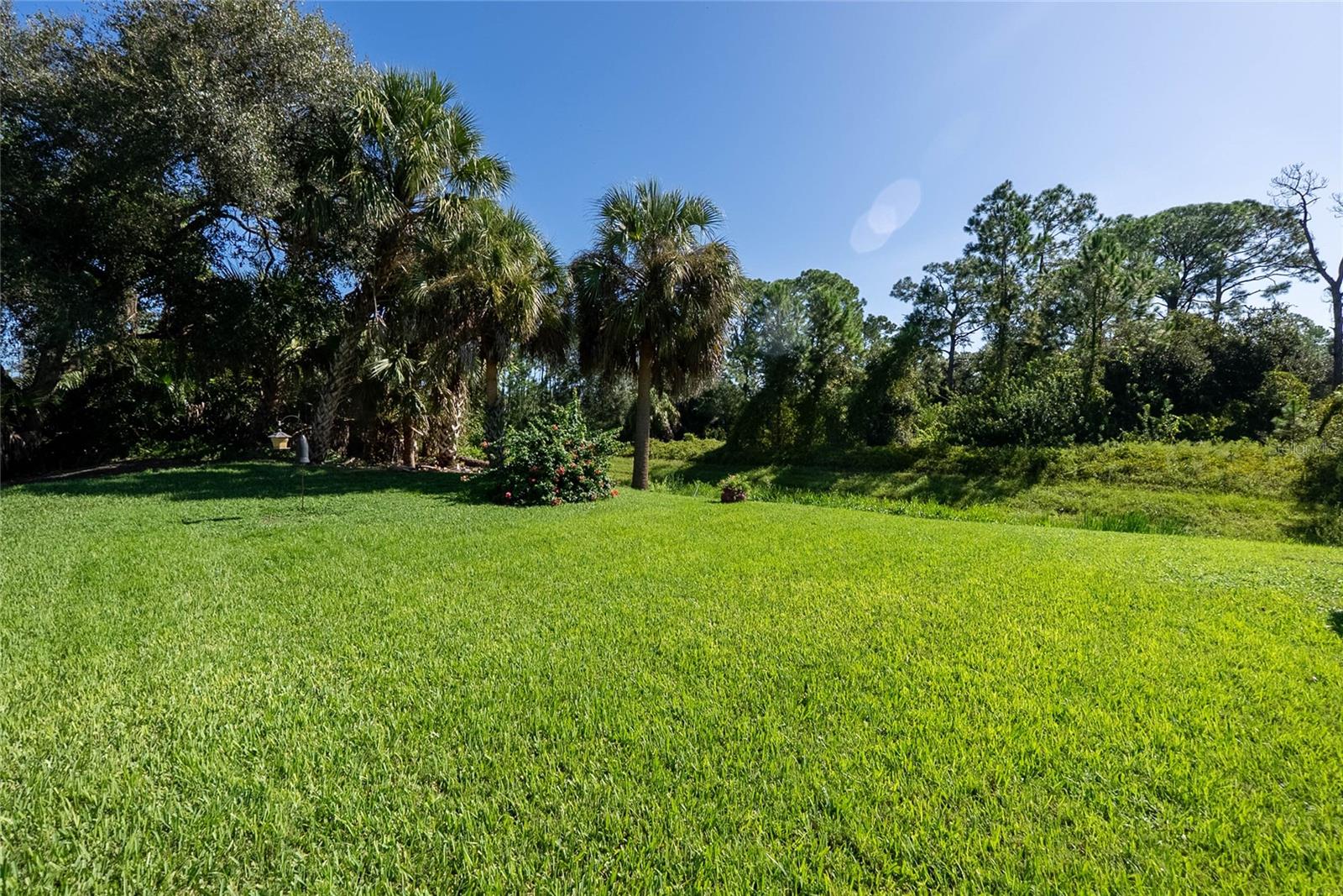5586 GALAMBOS ST — photo 42