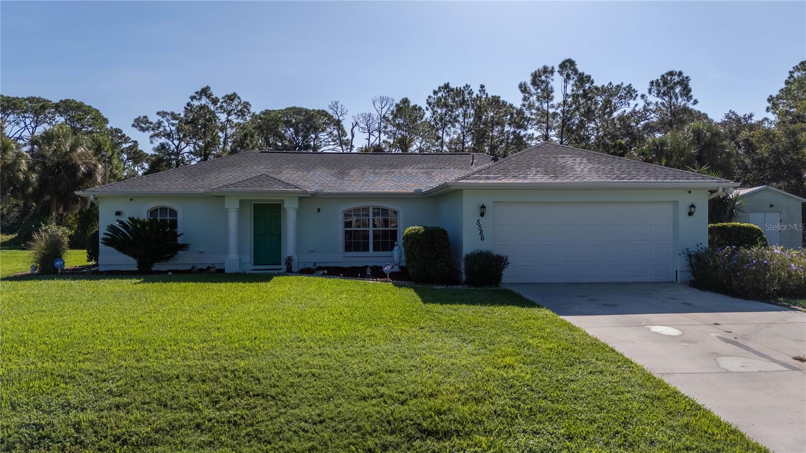 5586 GALAMBOS ST — photo 3