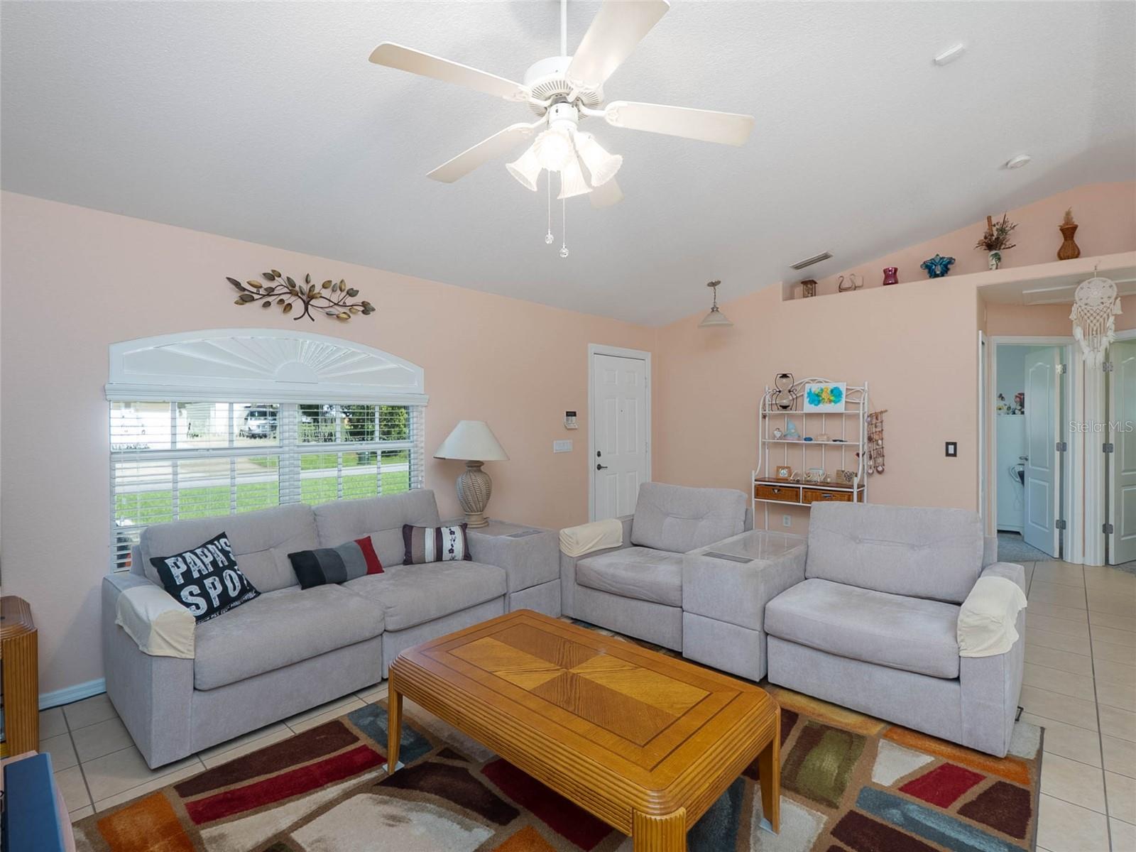 5586 GALAMBOS ST — photo 8