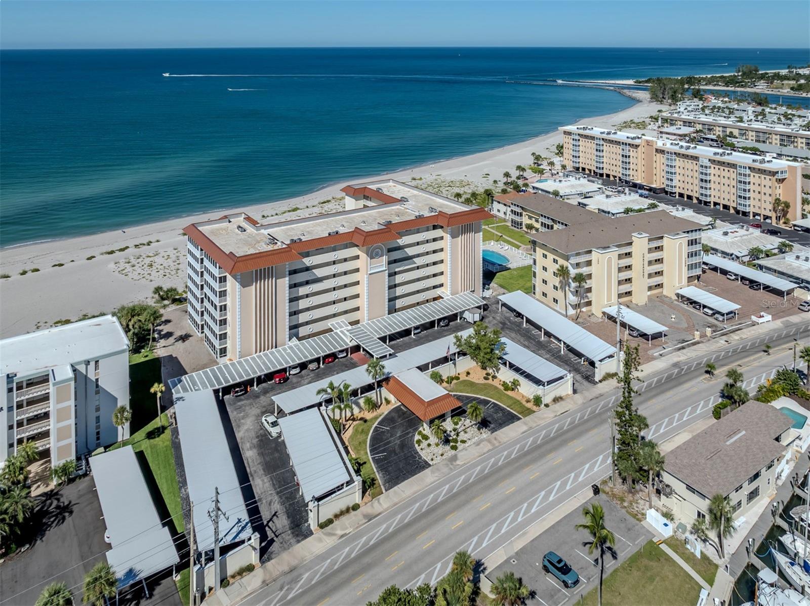 1150 TARPON CENTER DR #4H (408) — photo 32