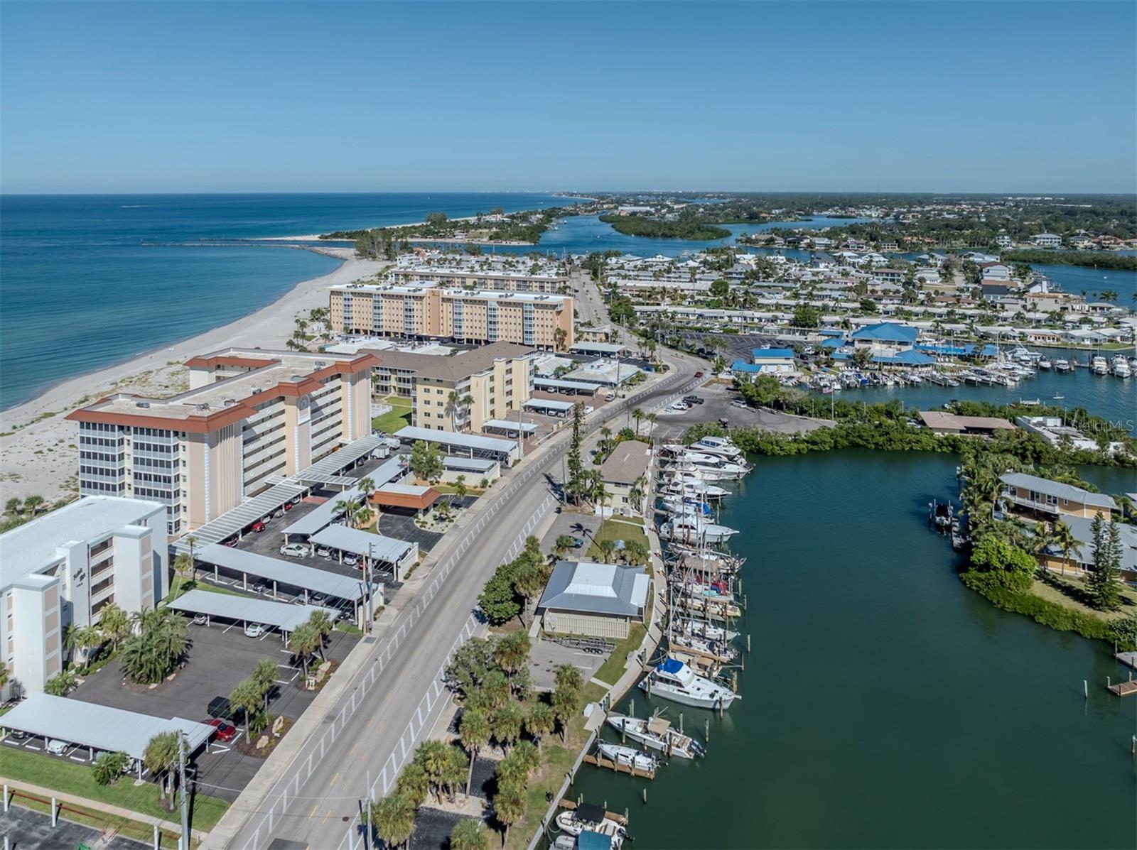 1150 TARPON CENTER DR #4H (408) — photo 36