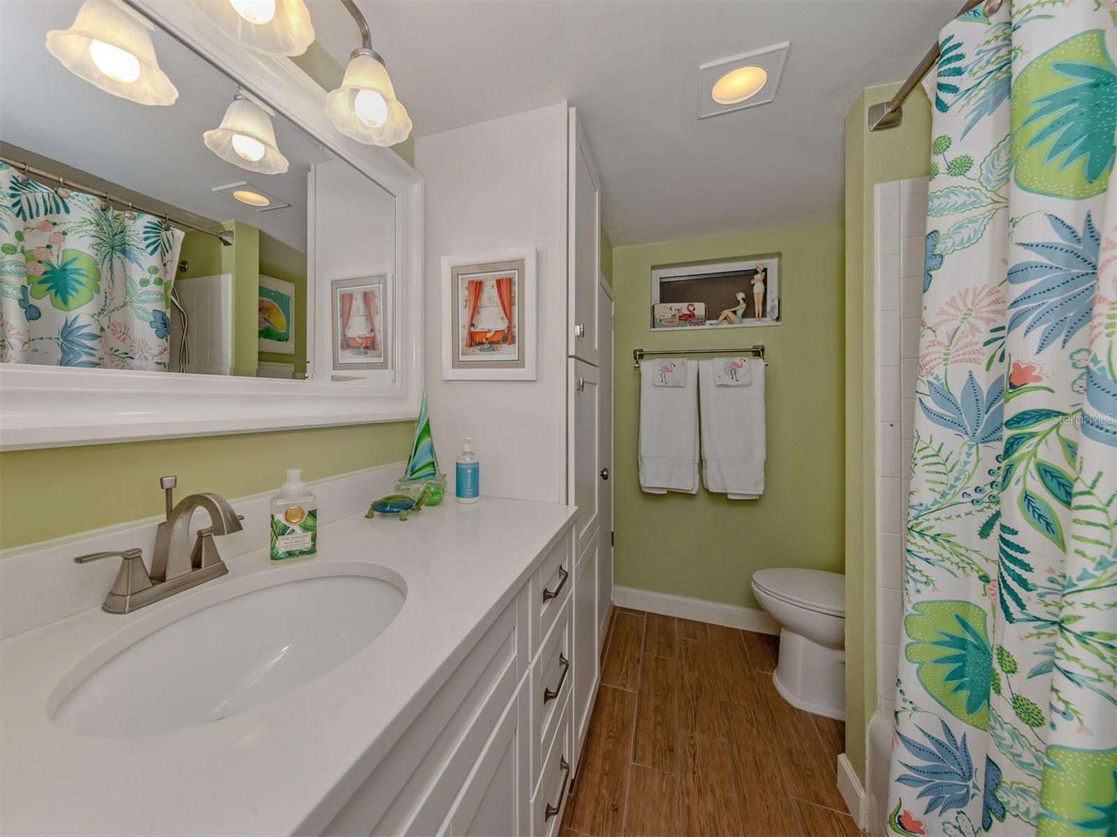 1150 TARPON CENTER DR #4H (408) — photo 22