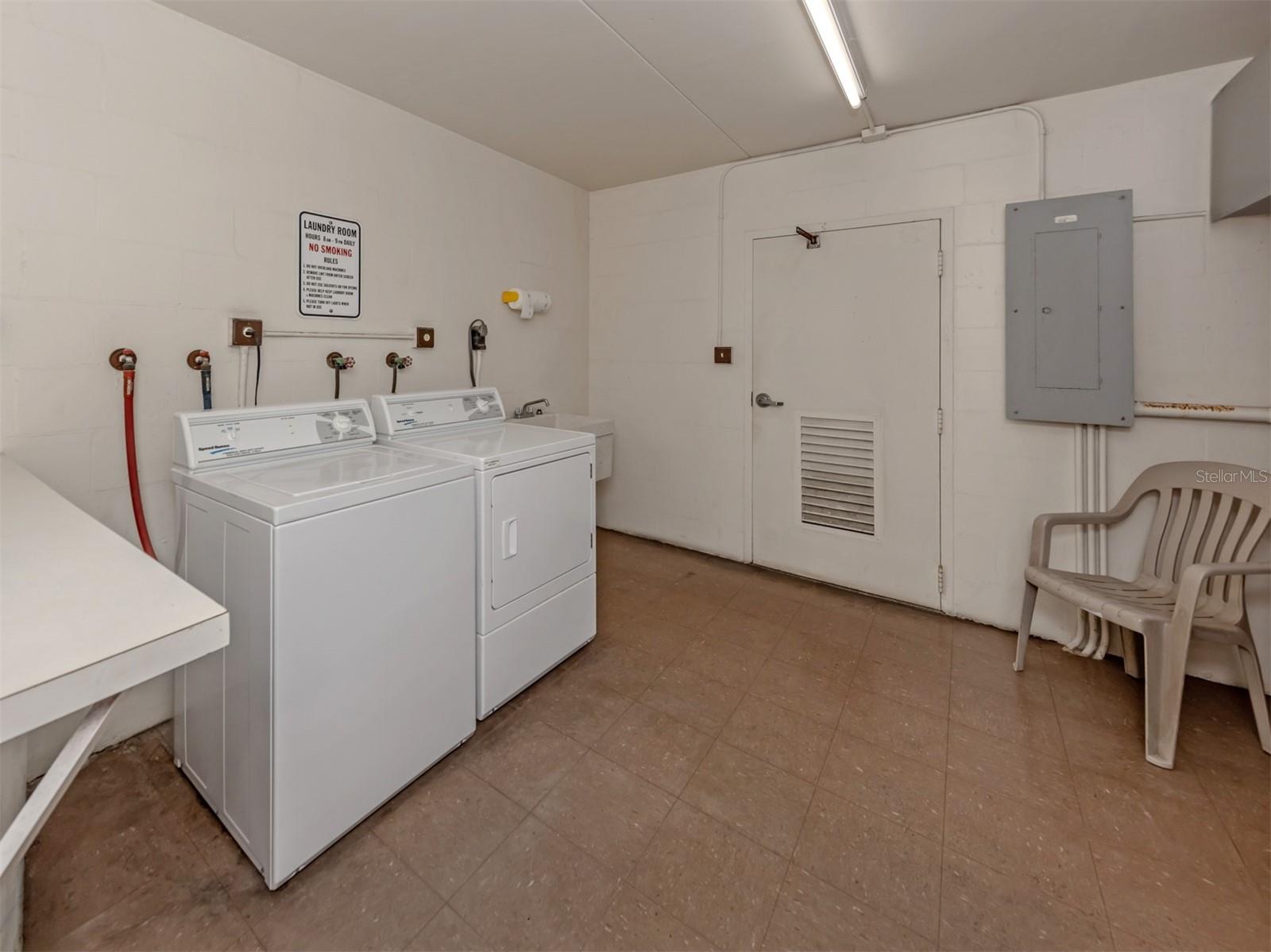 1150 TARPON CENTER DR #4H (408) — photo 29