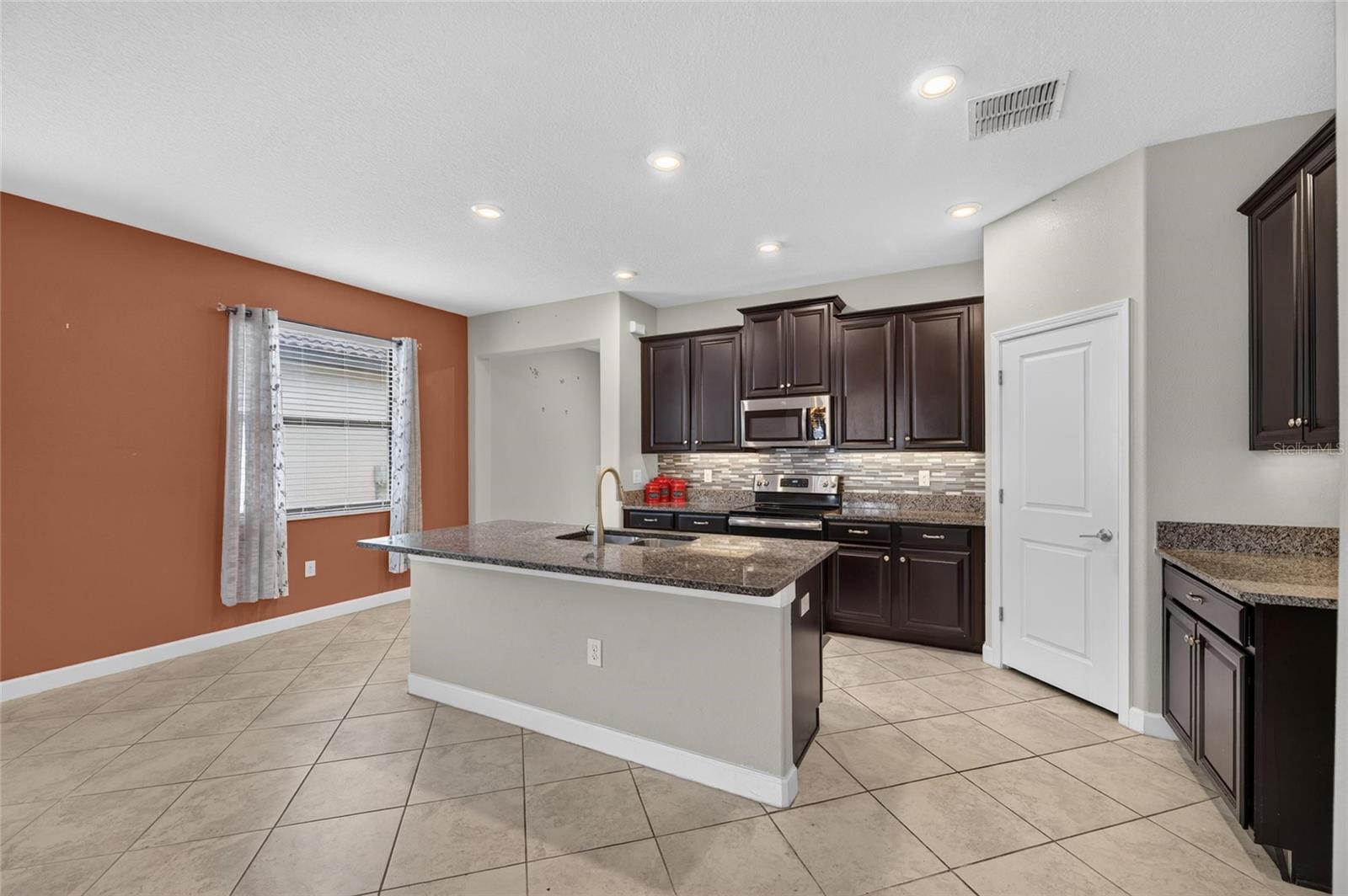 16836 WHISPER ELM ST — photo 5