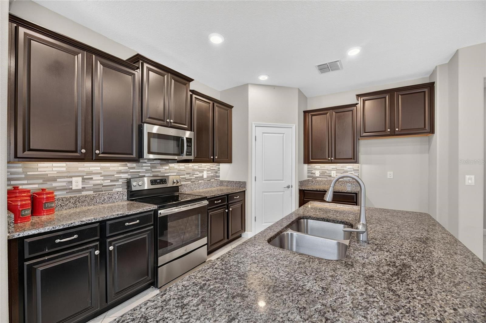 16836 WHISPER ELM ST — photo 3