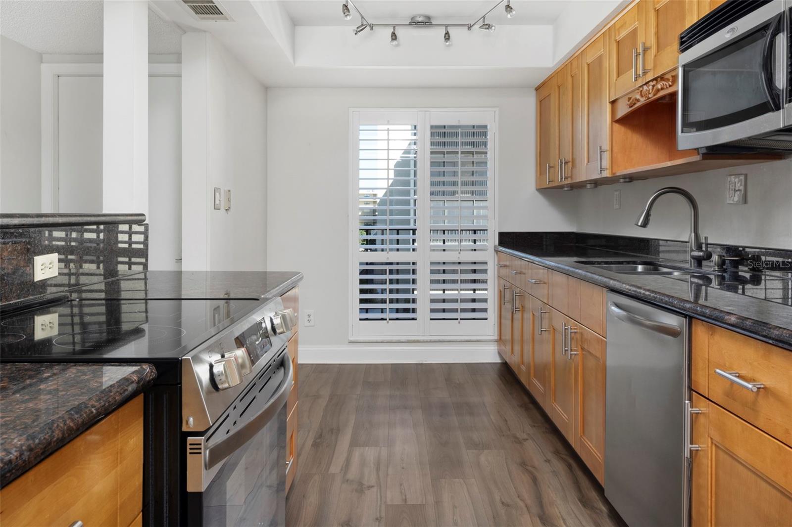2900 COVE CAY DR #4B — photo 9
