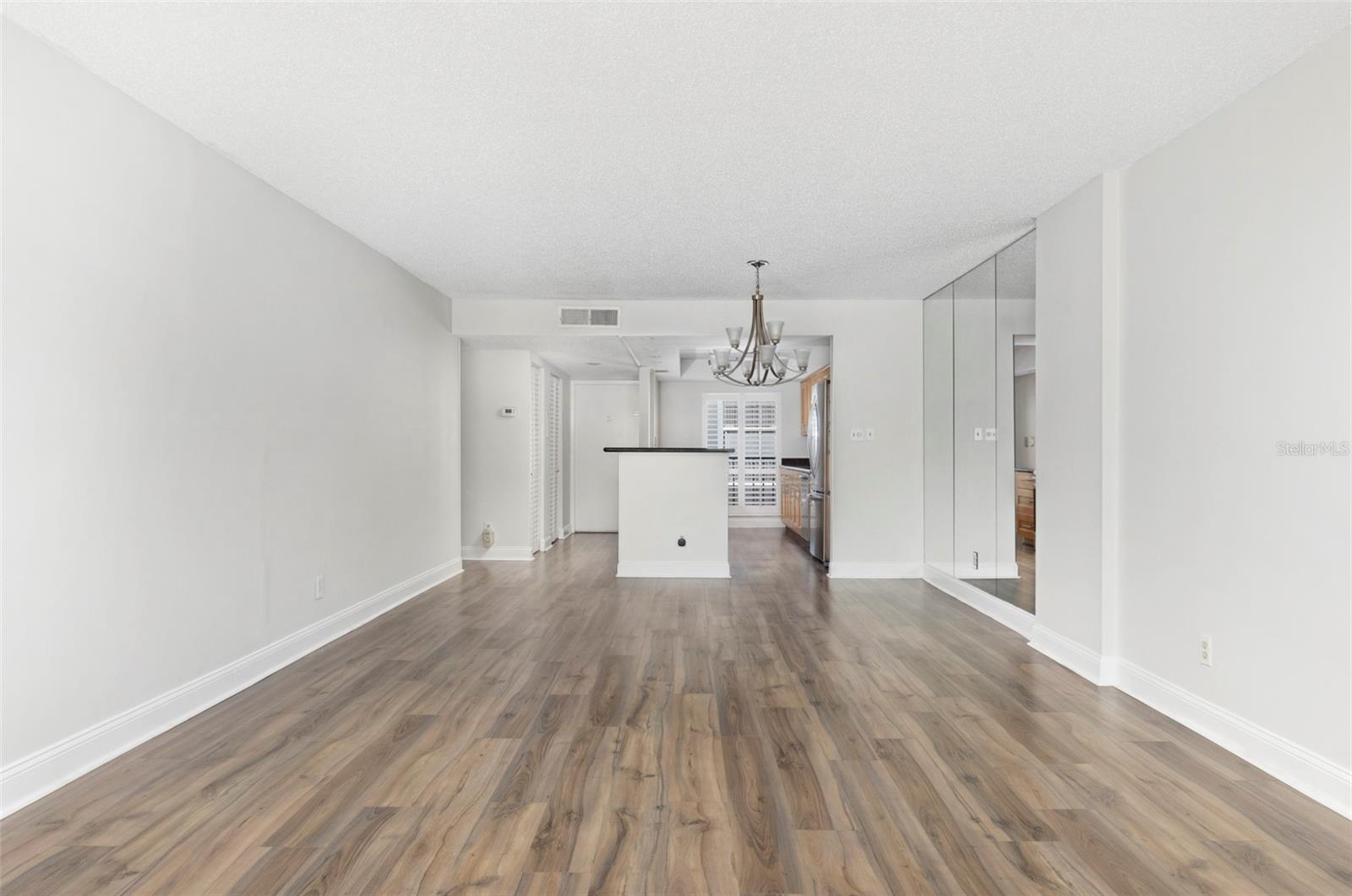 2900 COVE CAY DR #4B — photo 8