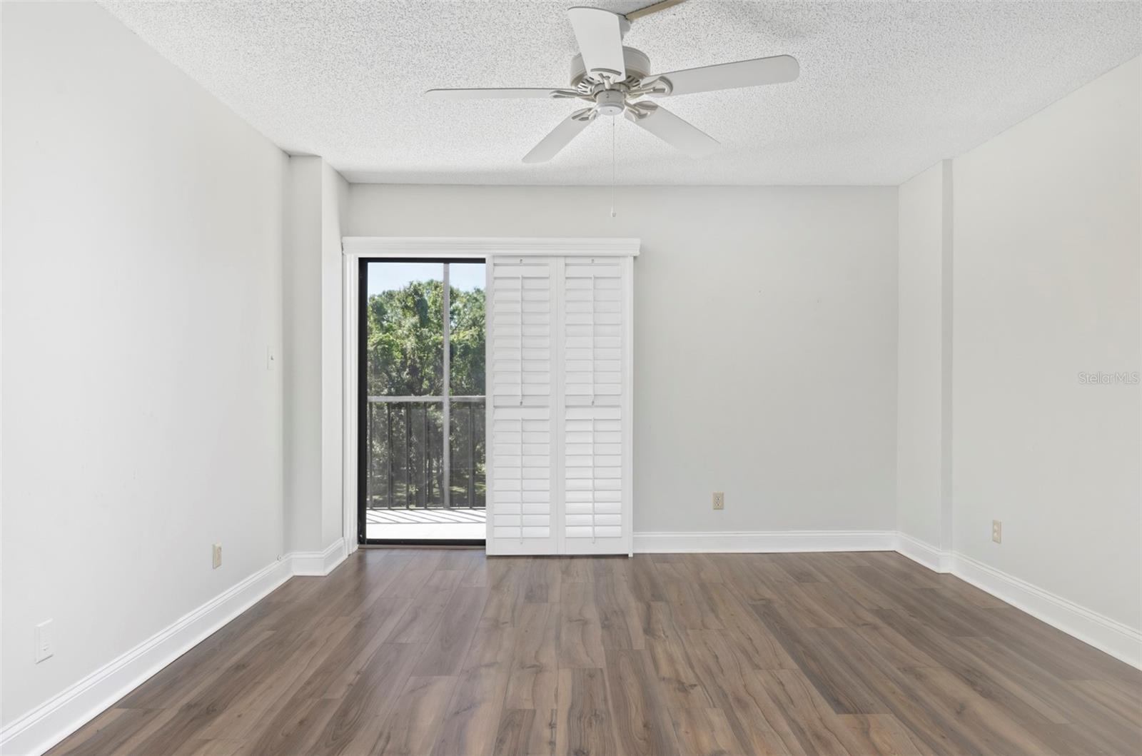 2900 COVE CAY DR #4B — photo 12