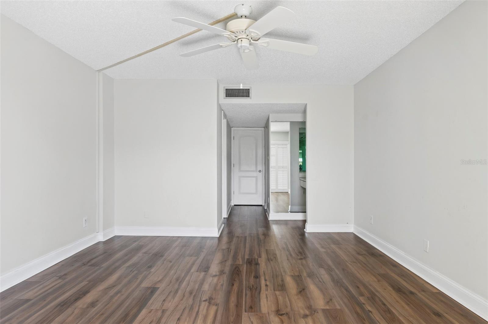 2900 COVE CAY DR #4B — photo 13