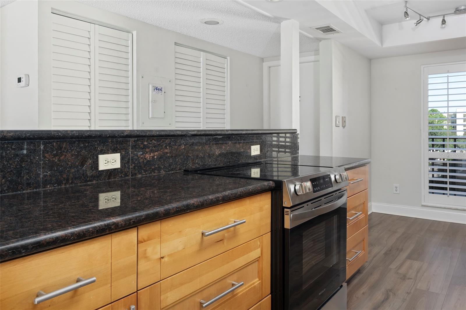 2900 COVE CAY DR #4B — photo 11