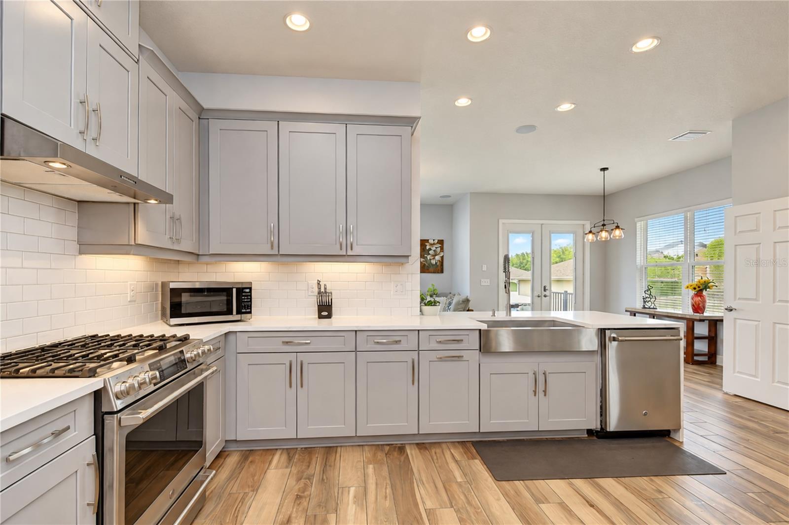 11103 GREAT NECK RD — photo 10