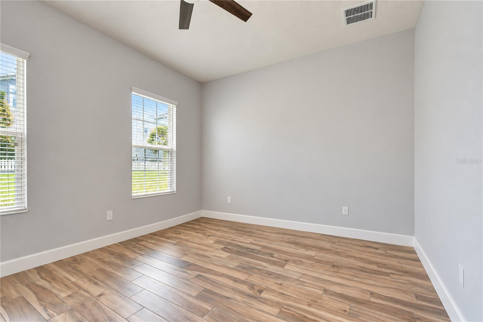 11103 GREAT NECK RD — photo 28