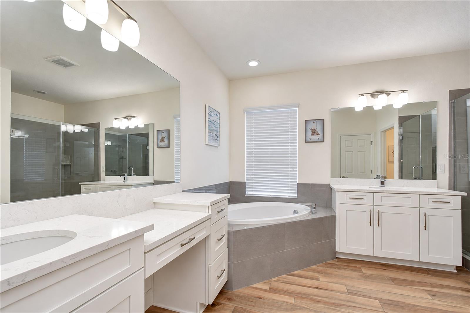 11103 GREAT NECK RD — photo 19