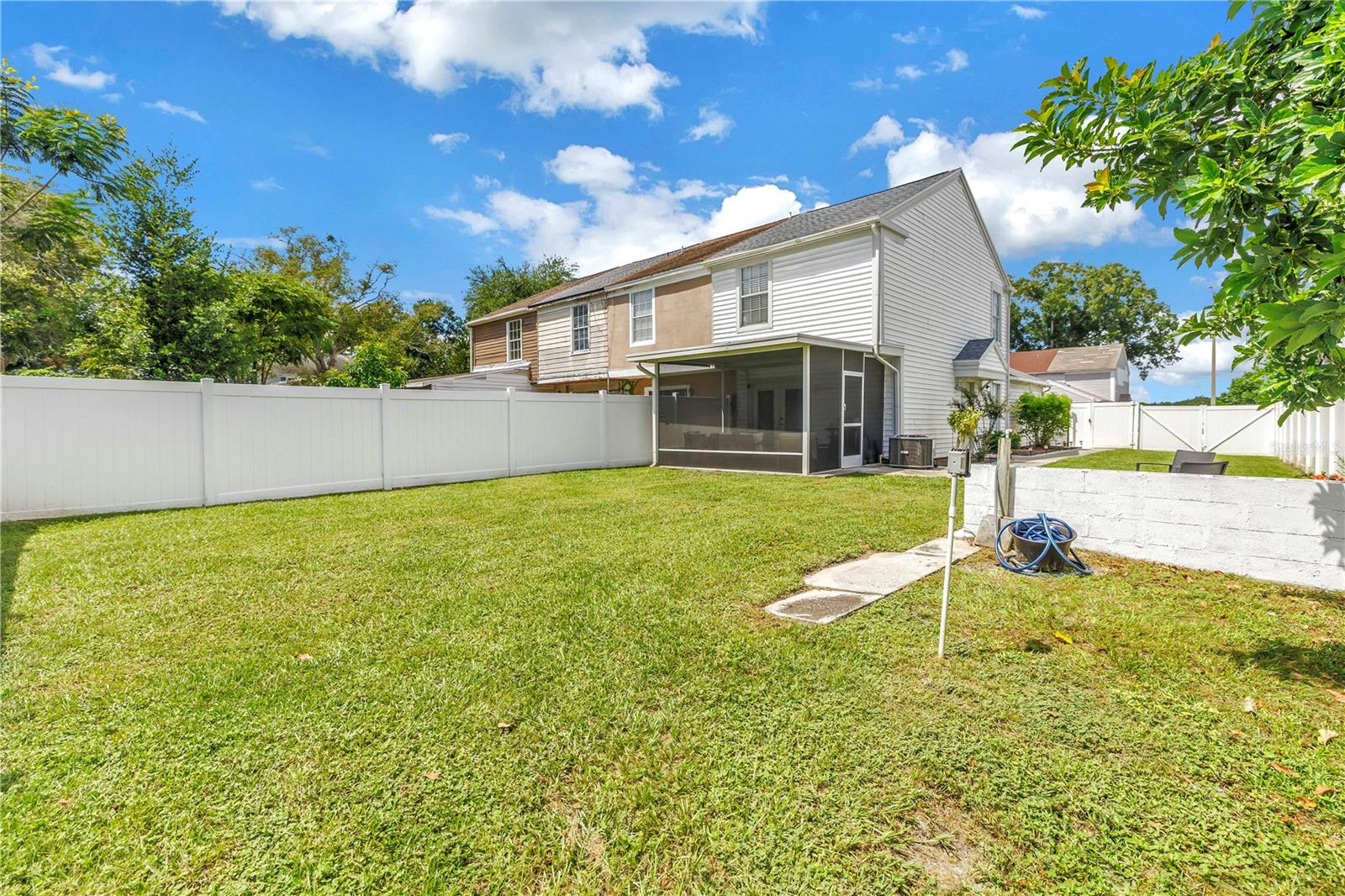 6240 OAK CLUSTER CIR — photo 25