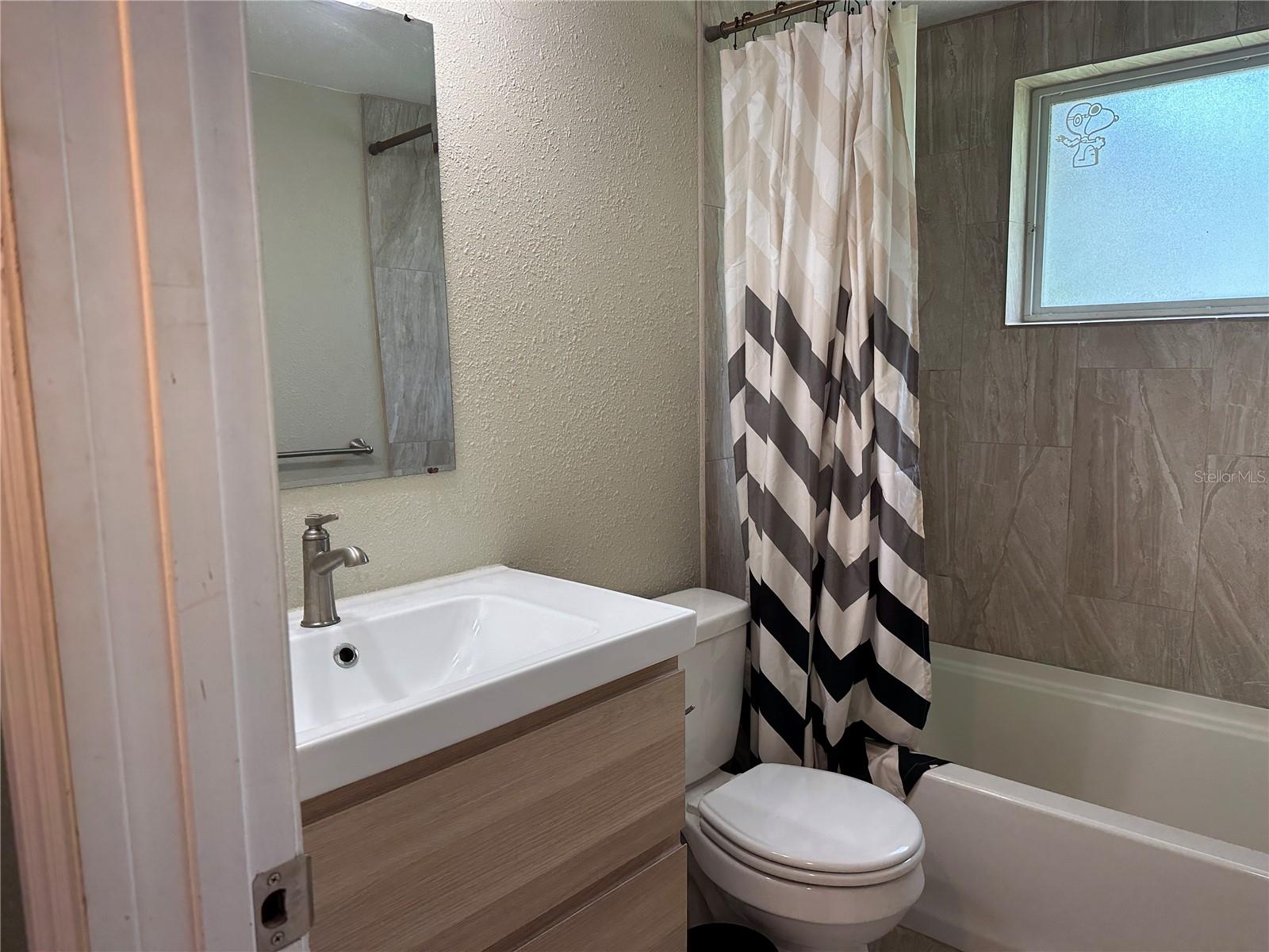12807 VASSAR CT — photo 8