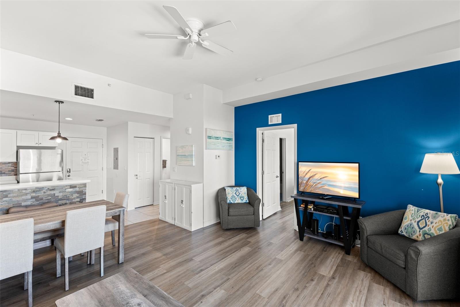 13101 GULF BLVD #1605 — photo 15