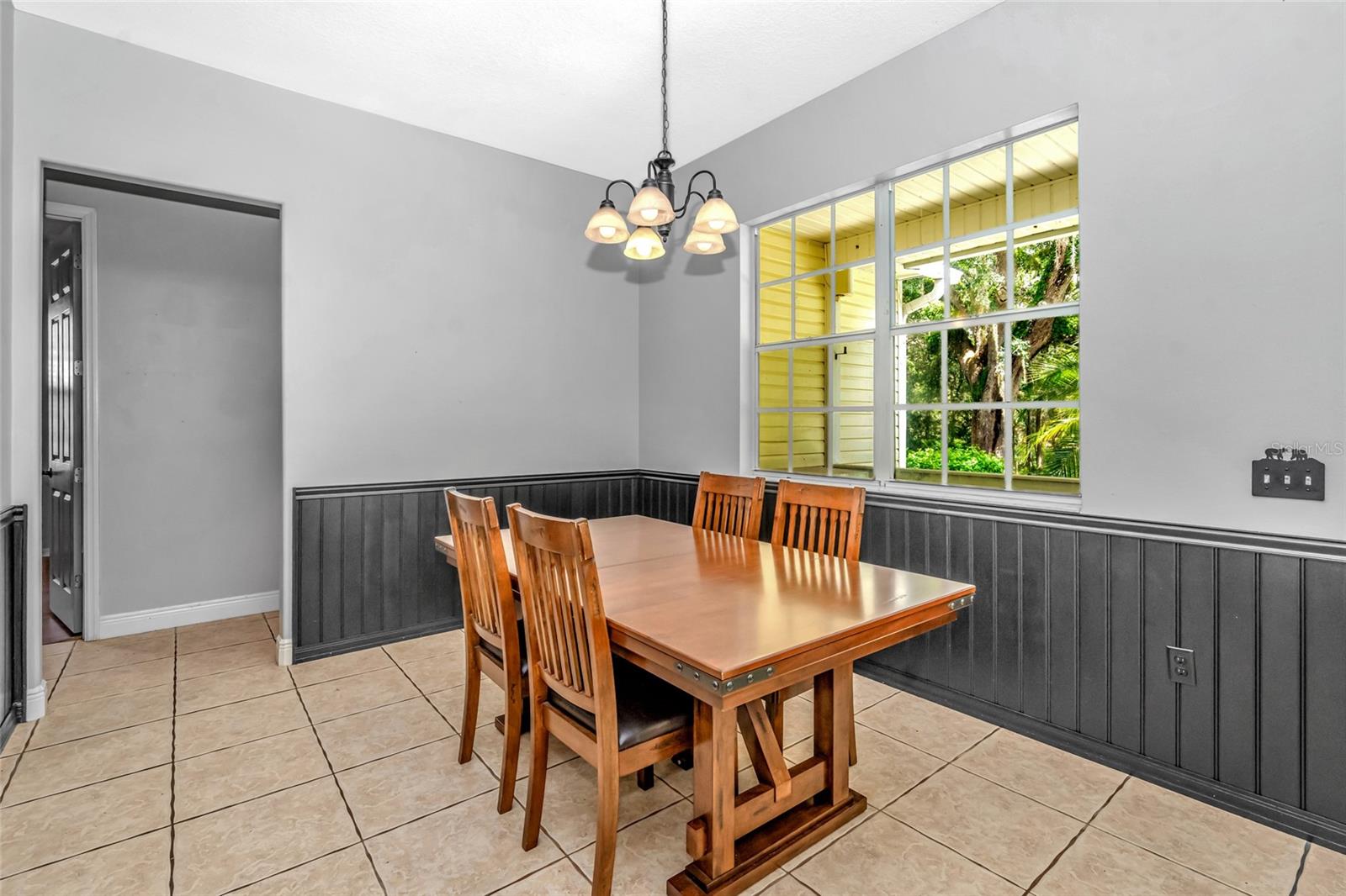 6122 REGINA PL — photo 24