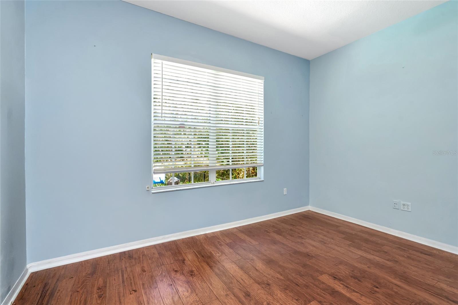 6122 REGINA PL — photo 12