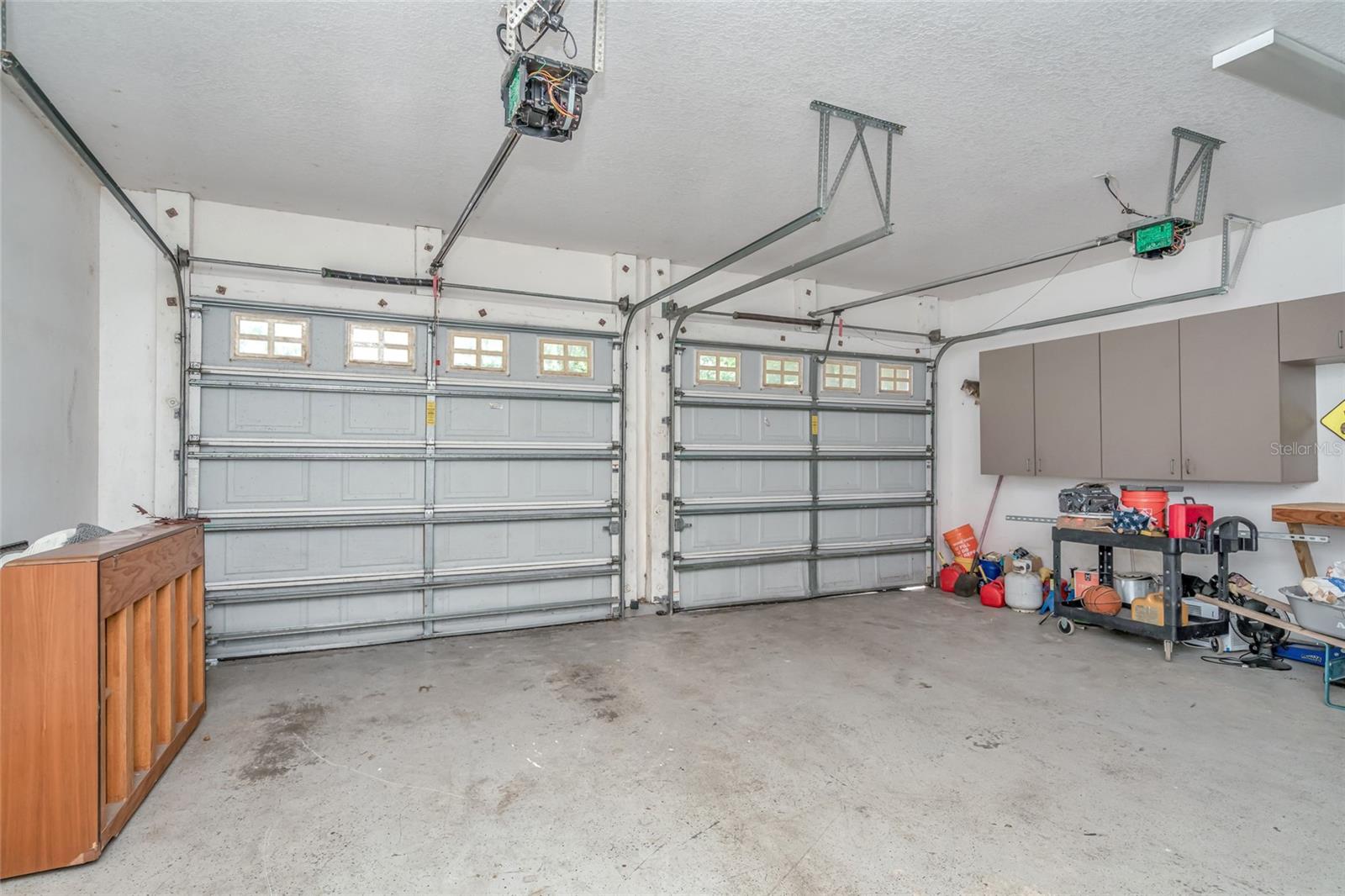 6122 REGINA PL — photo 33