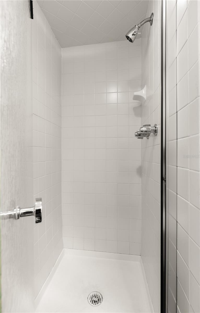 2254 MORNINGSIDE DR — photo 39