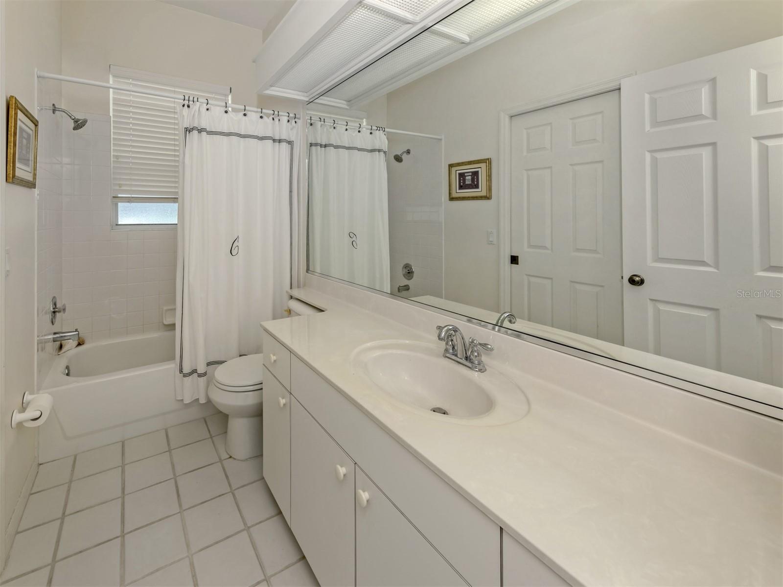 554 FALLBROOK DR — photo 21