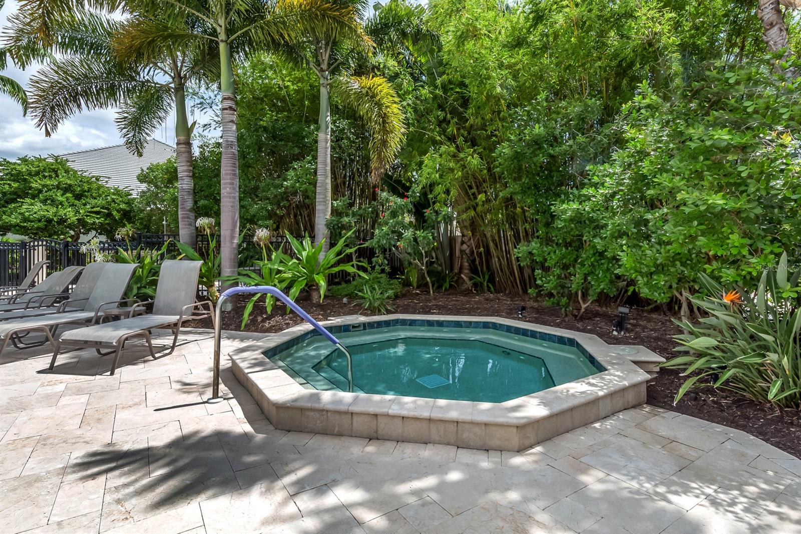 554 FALLBROOK DR — photo 50