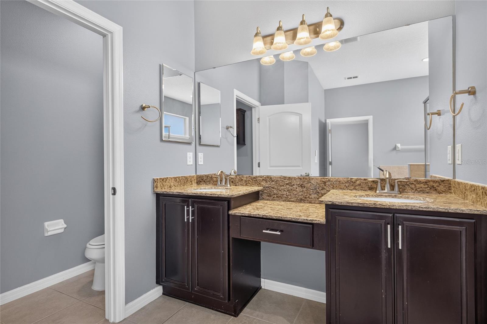15718 STARLING DALE LN — photo 28