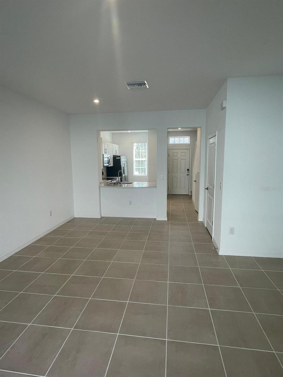 6330 FAIRMONT LN — photo 12