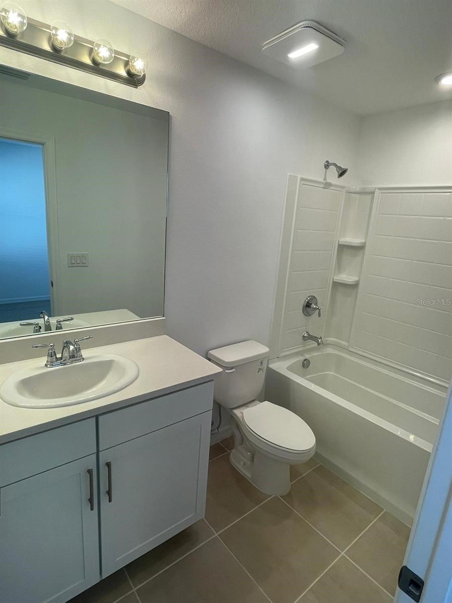 6330 FAIRMONT LN — photo 21