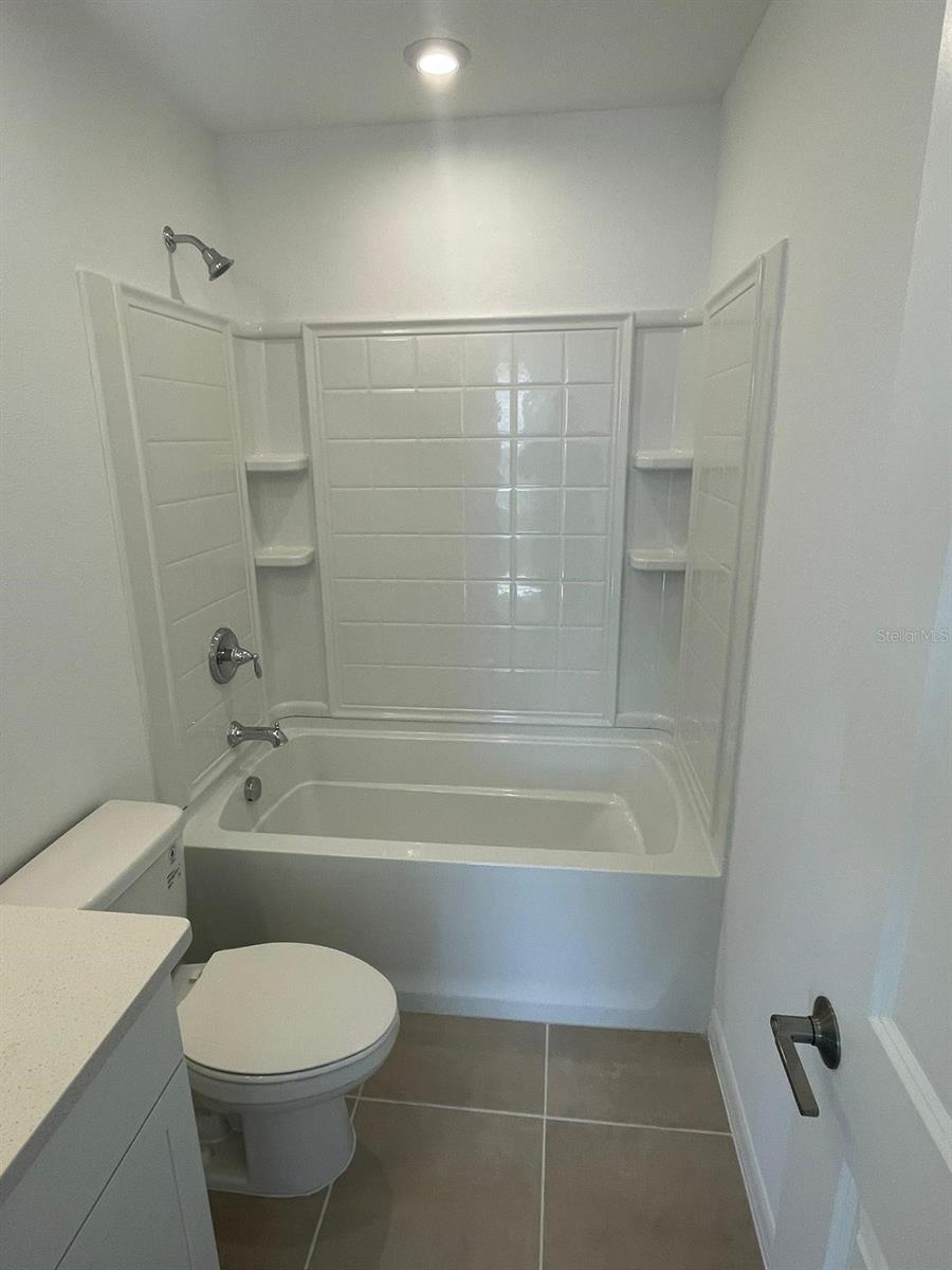 6330 FAIRMONT LN — photo 25