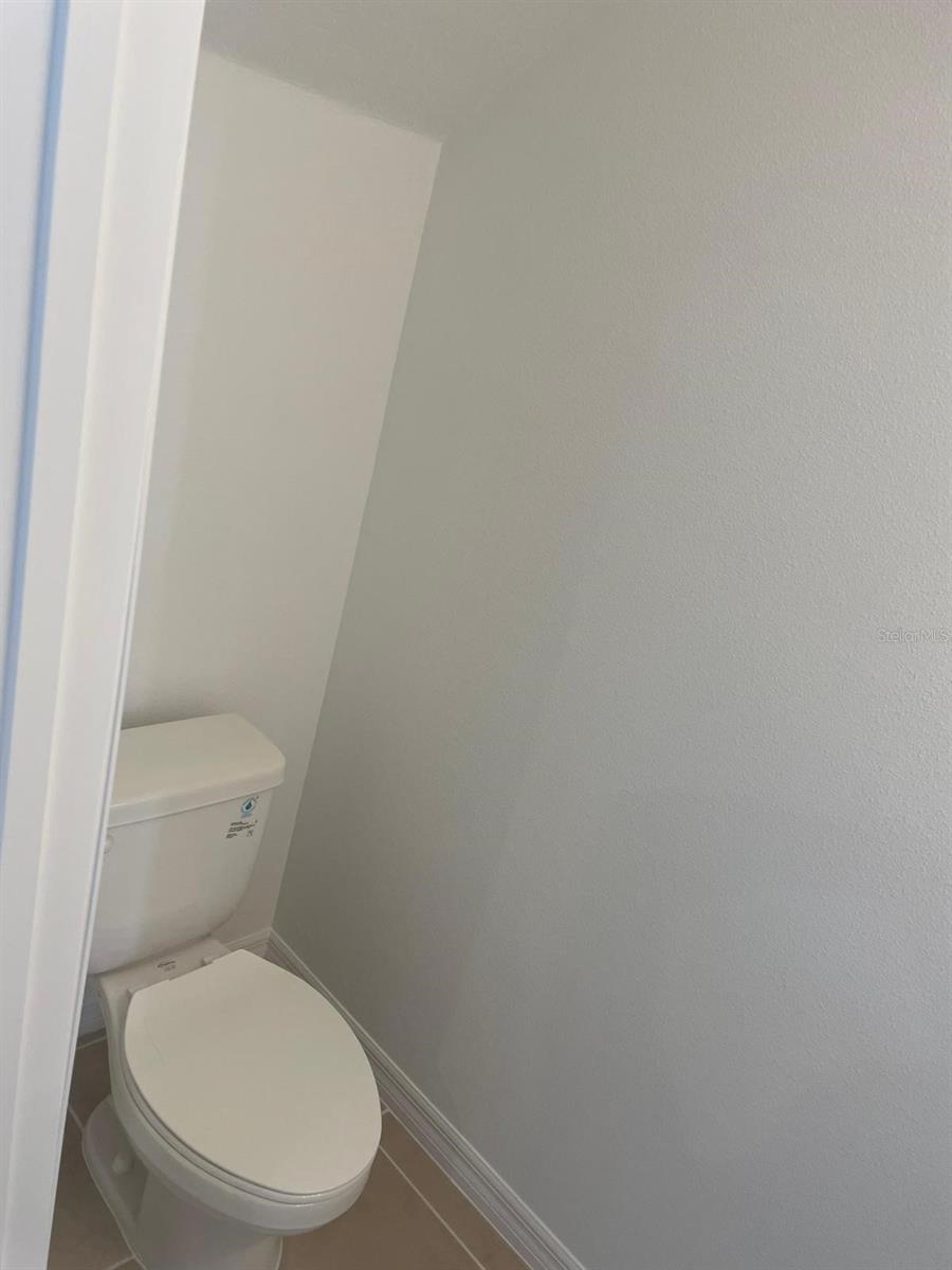 6330 FAIRMONT LN — photo 14