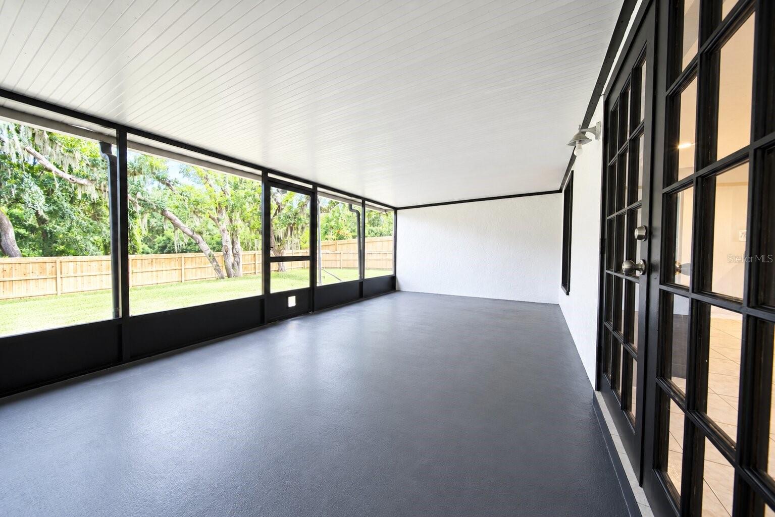 7802 RIVER RIDGE DR — photo 13